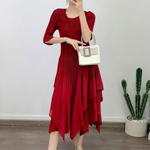 Casual Dresses Yudx Miyake Pleated Summer Wine Red Folds Loose stor storlek A-line kjol Fashion Pendling Elegant Party for Women 2023
