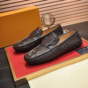 Moda Erkek Günlük Sürüş Ayakkabı Tasarımcı Elbise Bezelye Düğün Ayakkabı Klasik Loafers Yüksek Kaliteli Konforlu Klasik Sürüş Ayakkabı Spor ayakkabıları Kutu Büyük Boyut 38-45