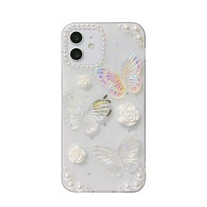 iPhone14の蝶の携帯電話ケース