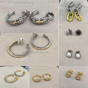 Stud Pearl Earrings Hoops Wholesale Luxury Crystal Rhinestone Geometric Fashion Wedding Jewelry Dingle Earring Designer för kvinnor 2023 Trendy Orecchini