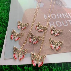 Collane con ciondolo 5PCS Fashion Design Lucky Butterfly Collana girocollo con ciondolo in cristallo con dichiarazione di smalto femminile per regalo di nozze donna