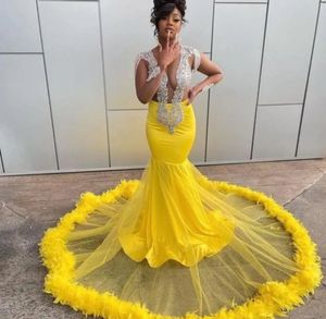 2023 Luxury Crystals Beaded Mermaid Prom Dresses Feathers Tassel Deep V-Neck Sexy Pageant Evening Gowns African Black Girls Long Special Occasion Wear