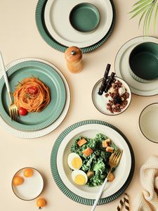 Miski vintage eleganckie potrawy Zestaw domowy ceramiczny kombinacja i pałeczki lekkie luksusowe zastawy stołowe