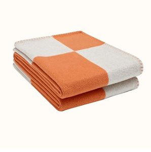 Carta de designer Cashmere Blanket crochê de lã macia Shawl Kids portátil Sofá xadrez portátil Viagem de lã de lã de malha de toalha Tapestry 130*180cm