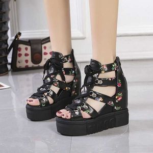 Sandalen INS Hot Leisure Wedges Cage Ankle Bootie Schuhe 2022 Sommerschuhe Frauen Gladiator Plateau High Heels Casual Sandalen Z0224