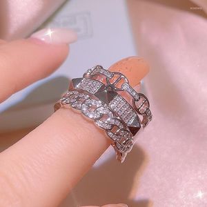 Кластерные кольца Широкие Куба Связанная цепная кольцо для женщин преувеличенные роскошные серебряные цвета кубический циркон изличие женские ювелирные украшения Kar259