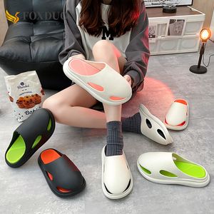 2023 Kvinnor Mens Slides Platform Slippers Summer Flip Flops Indoor Cloud Slipper Soft House Shoes Sandaler Par Fashion Footwear
