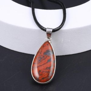 Collane con ciondolo Pietra semipreziosa naturale Collana a forma di goccia d'acqua con pietra rossa africana Regalo accessorio per gioielli minimalista