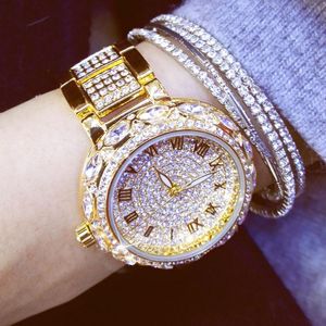 Bilek saatleri Elmaslarla dolu kadınlar için saatler altın kuvars izle Roman rakamları Dial Clock Ladies Montre Femmewristwatches