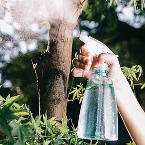 Watering Equipments 500ml Plastic Floral Can Flower Pouring Sprayer Bottle Kettle Atomizer Hand Held Home Gardening Small