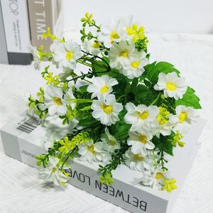 Dekorativa blommor Elegant Silk Daisy Artificial Flower Diy Wedding Bouquet for Home Table Decoration 7 Branch 28 Heads 10st Lot