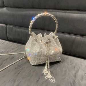 Akşam Çantaları Lüks Tasarımcı 2023 Kadınlar için Yeni Rhinestone Çanta Tassel debriyaj Kristal Kova Çantası Gelin Partisi Tote 230427