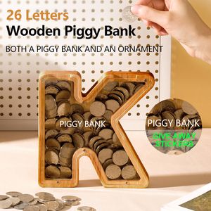 Nyhetsartiklar 26 Letter Piggy Bank Wood Coin Money Saving Box Jar Coins Lagring Desktop Ornament Hemdekor Hantverk 230428