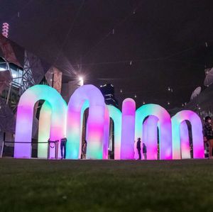 3mh großer runder aufblasbarer Bogen mit LED-Beleuchtung, Dekoration, Hochzeitsfeier, Event, Regenbogen-Torbogen, Eingang, Ziellinie, beleuchteter Ballon