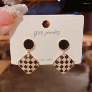 Stud Earrings Black And White Plaid Pearl Temperament Fashion Light Luxury Design S925 Silver Needle Wholesale Sale. 1