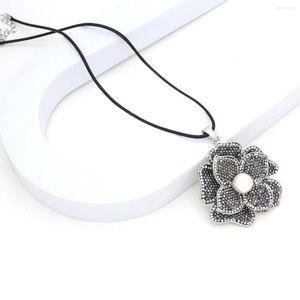 Pendant Necklaces Lotus Shape Necklace Rhinestone Pasted Wax Cord For Jewelry Gift Decoration