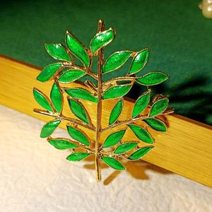 Brooches Elegant Golden Branch Green Enamel Leaves Tree Pins Spring Summer Fall Outfit Sweater Scarf Wrap Bag Hat Accessory