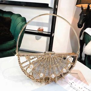 Shoulder Bags Diamond Half Moon Evening Clutch Bag Women 2023 Luxury Hollow Out Pearl Beaded Metallic Cage Handbags Ladies Wedding Party Purse 230426