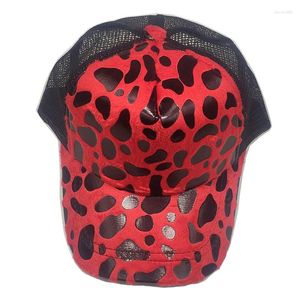 Capés de bola Leopardo peludo Mesh Mesh Trucker Hat preto vermelho 5 painel Baseball Cap para homens Mulheres bege caminhada de verão