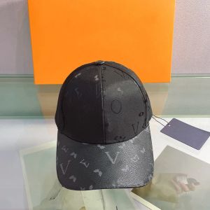 Classic baseball cap leather embossed lightweight and breathable for men and women classic style casual and simple very good