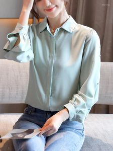 Kvinnors blusar Kvinnors skjorta 2023 Autumn Female Clothing Womens Tops Soild långärmad blus Turn-down krage skjortor för ol mode