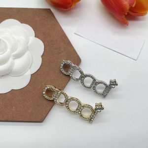 Carta de luxo Broches de diamante Broche de brocos Broche de broche para mulher Broche de Broches Acessórios de moda Fornecimento