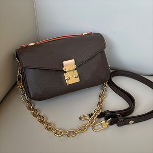 Pochette Metis East West Luxury Designer Väskor Handväskor 10A Högkvalitativ läder Klassiska kedja Bag axelväskor Fashion Crossbody Womens Dhgate Bags With Box