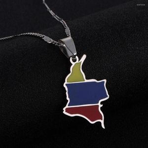 Colares de pingentes de aço inoxidável de aço de aço moderno colares colar de mapa homens homens masculinos de charme de bandeira colombiana jóias