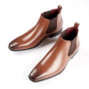 Neue elegante einfache Männer Lederstiefel lange Spitze eckige Zehe britische Chelsea-Stiefel für Männer formelle Geschäfts-Luxus-Schuhe Frühling