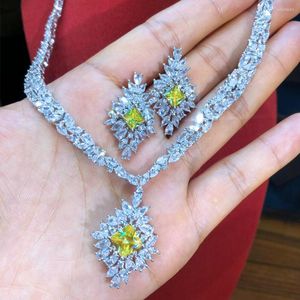 Pendanthalsband Soramoore Luxury Romantic CZ Crystal Necklace Set for Women Girl Bridal Wedding Full Shiny 2023 Trendy Super Gift