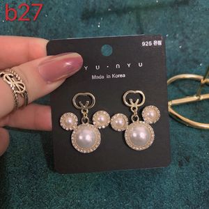 2023 Fashion Pearl Earring Spring Women Love Pink Pendant Earring Designer Gifts Jewelry Classic Bear Earrings 18K Plated Jewelry Wholesale
