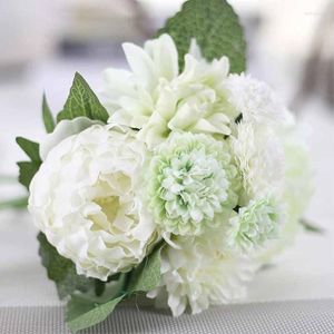 Vendita di fiori decorativi Elegante fiore di seta artificiale Dalia Peonia Margherita Mix Bouquet da sposa per ornamento artigianale per la casa Decorazione di nozze