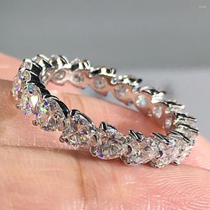 Кластерные кольца 14 тыс. Женщины из белого золота звонят мойссанитовые бриллианты Сердце элегантное свадебное годовщина