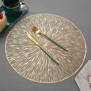 Mattor kuddar PVC bordsmatta blomma middag matta bronzing ihålig värmeisolering kopp mattbord skålen jul hem dekoration värme resistent z0502