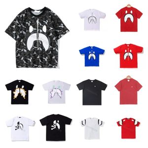 여름 패션 남성 여성 디자이너 T 셔츠 낙서 부부 짧은 슬리브 탑 럭스 럭셔리 bap pes cotton tees 의류 폴로 고품질 의류