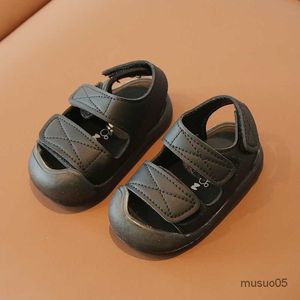 Nuovi sandali estivi Bambini Beach Hook Loop Hollow antiscivolo per scarpe da bambino per bambina