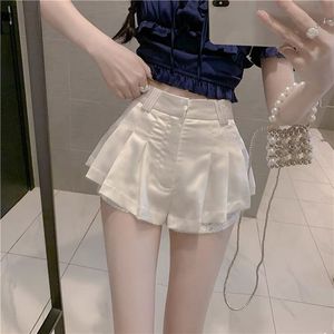 Damskie spodenki cienkie białe koronkowe spódnice Kobiety Kobiety Pantalones Cortos de Mujer High Taist Slim Short Satynowe spodnie Eleganckie wiosenne koreańskie 230503