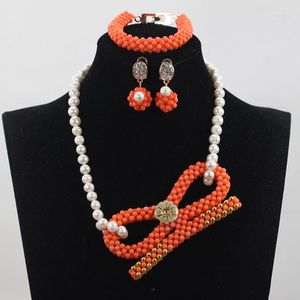 Collana Orecchini Set Fashion Original Coral Pendant Wedding Jewelry Elegante perla d'acqua dolce ABH389