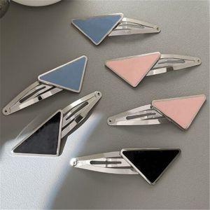 Designer Triangle Hairpin New Fashion Hair Clips Womens Barrettes Metal Letter girl Hairclip Gioielli di alta qualità