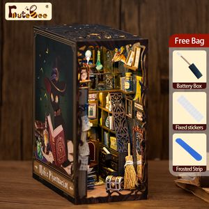 ドールハウスのアクセサリーchutbee book nook kit diy木製ドールハウスとタッチライト家具魔法の薬剤師ブックエンドミニチュアクリスマスデコレーション230503