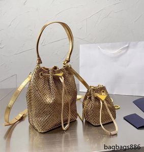 Высококачественная новая стильная сумка-бочонок из чистого цвета с кристаллами и бриллиантами, сумка через плечо для мужчин и женщин, сумка-мессенджер, маленькая сумка-кошелек, боксерская груша для женщин