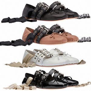 Miui Shoes Dress Ballet High Top Quality Quality Deluxe 100 Leather Designer Womens With Buckle Belt Bow Flat Casual Sules Low Heel Light Print Loafers Slipo