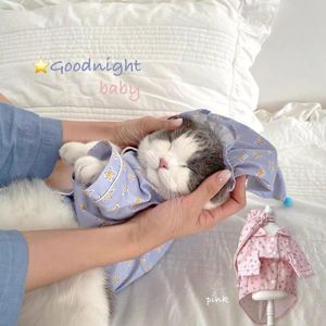 衣類韓国語のスタイルペットドッグキャット服かわいい星パジャマ薄い綿マルタ猫コスチュームペットコスチューム猫衣装