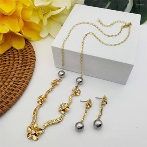 Halsband örhängen set Dainty Hawaiian Tahitian Tassel Pearl Plumeria Flower Floral Earring Two Pieces Samoan Polynesian