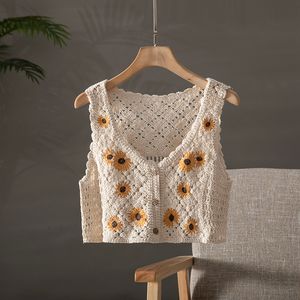 Camisoles Tanks Oumea Women Summer Cotton Crochet Retro Tripped Knitted Cardigans Daisy Floral Embroidery Seveless Button Up Chic Crops Tops 230503