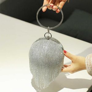 Torby wieczorowe luksusowe designerskie torebkę Kobiety metalowe krystaliczne sprzęgła torba ślubna Diamond Tassel Crossbody 230427