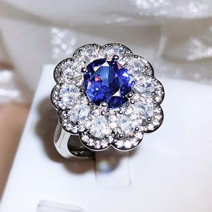 Cluster Ringe Hohe Qualität Funkelnder Blauer Zirkon Große Blume Ring Weiblich 925 Silber Mode Hochzeit Vorschlag Schmuck Geschenk