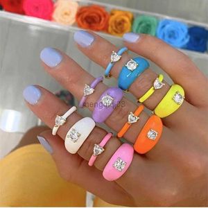 Anéis de banda Ins color Rainbow Moda para mulheres jóias de dedos CLET CZ colorido esmalte neon aberto anel de cúpula ajustada Y23