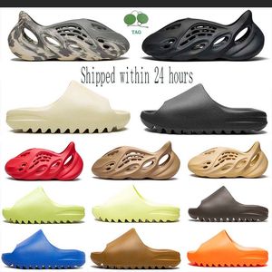 Shipped within 24 hours Designer Slide Slippers Sandals Men Women Slides Sneakers Onyx Ochre Bone Glow Green Pure Desert Sand Mens Outdoor Trainers