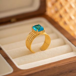 Anéis de casamento Minar Bling Blue Color Retângulo Retânio Charme para mulheres 18K Anel de ajuste em aço inoxidável de aço inoxidável 18k